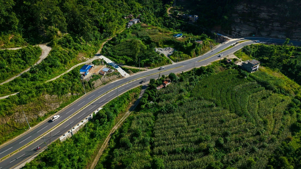 पहाडी भूभागका लागि उत्खनन र अर्थवर्क योजना